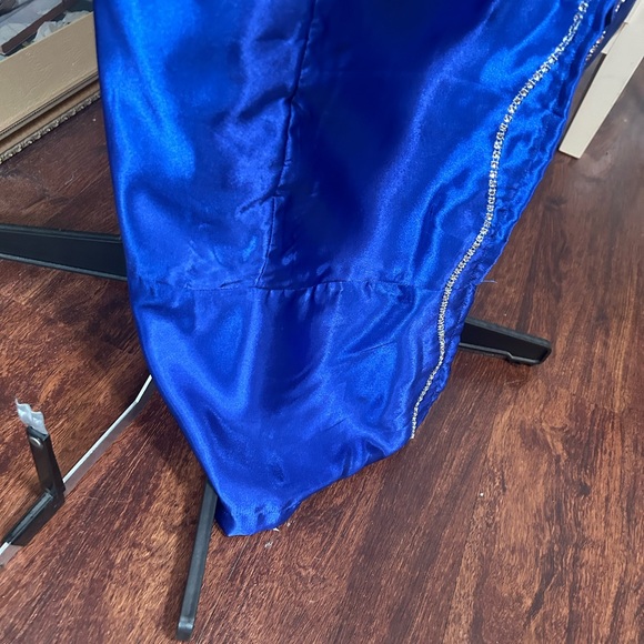 Gently Worn Woman’s Belly Dance Costume Inspired  by Doctor Who and the TARDIS - Picture 7 of 8